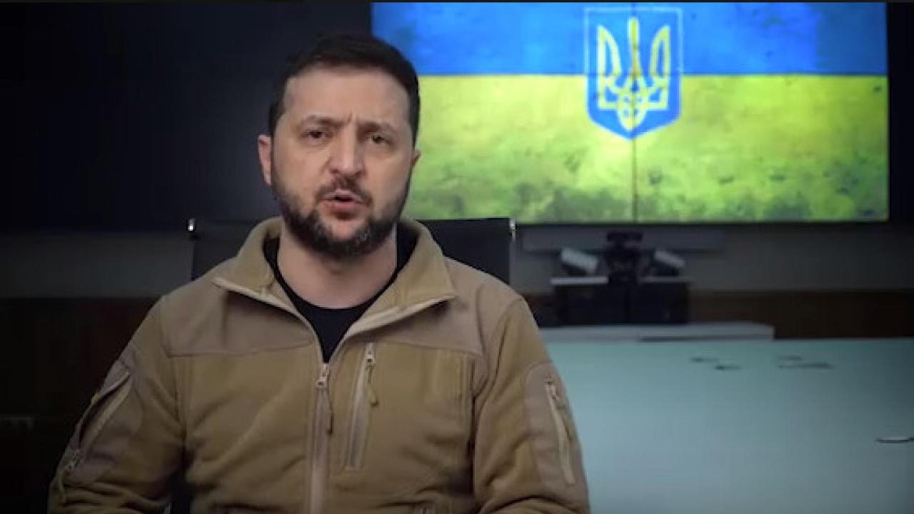 Zelensky accusa la Russia di voler colpire i siti utilizzati per l'esportazione di grano ucraino