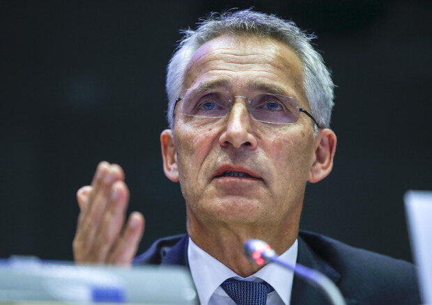 Stoltenberg alla Cina: "La guerra in Ucraina non è una sfida solo europea. Domani forse sarà in Asia"