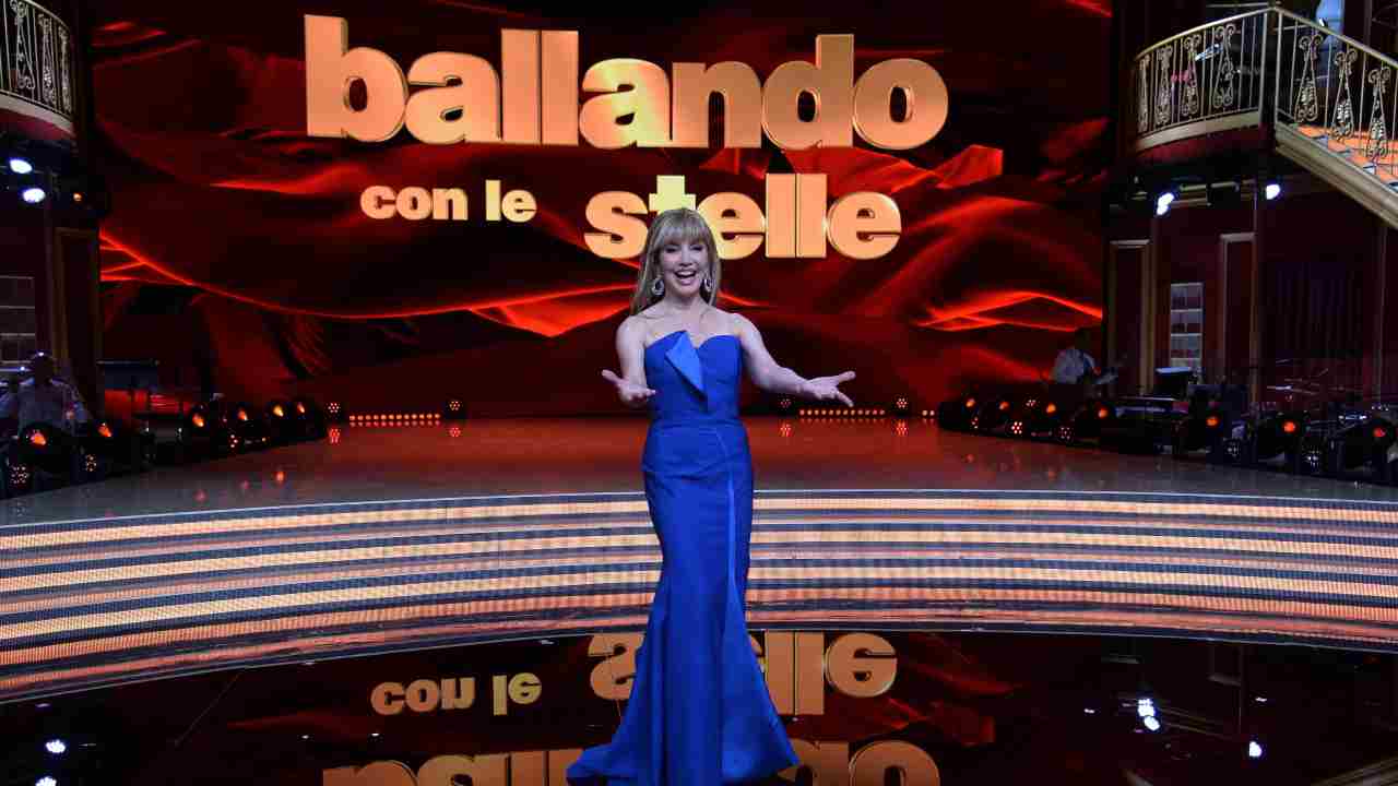 Rai 1, Ballando con le stelle 2022: le anticipazioni e gli ospiti della sesta puntata