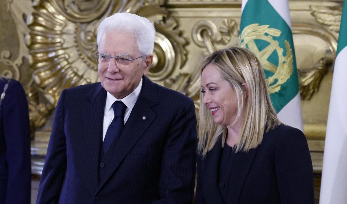 Per fortuna che c'è Mattarella...