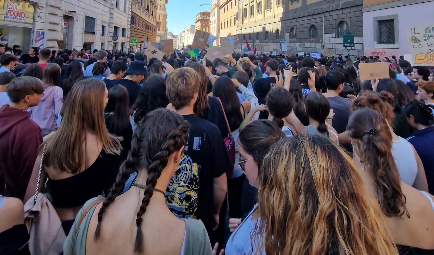 I ragazzi di Friday for Future si battono contro la rassegnazione ma sono stati traditi dalla politica