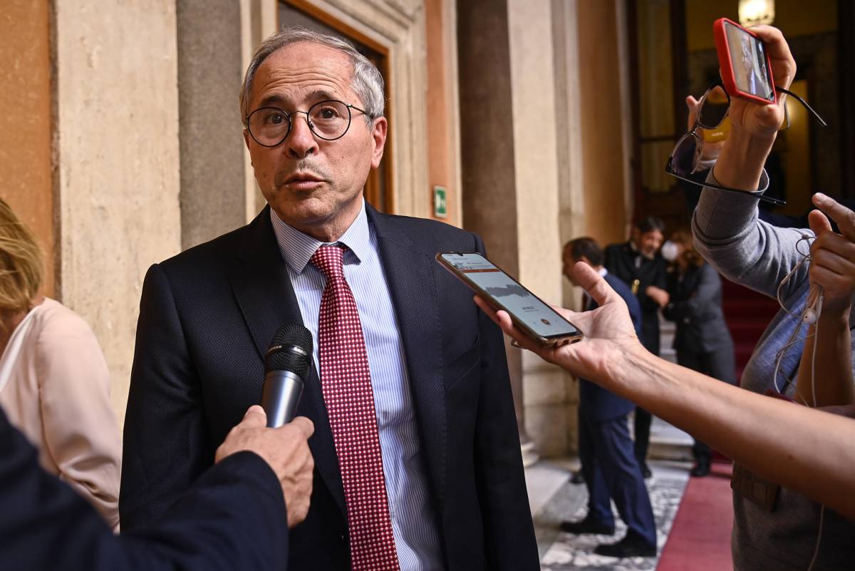 Crisanti (Pd): "Voterò per Elly Schlein, per una sinistra che non sia solo delle élite"