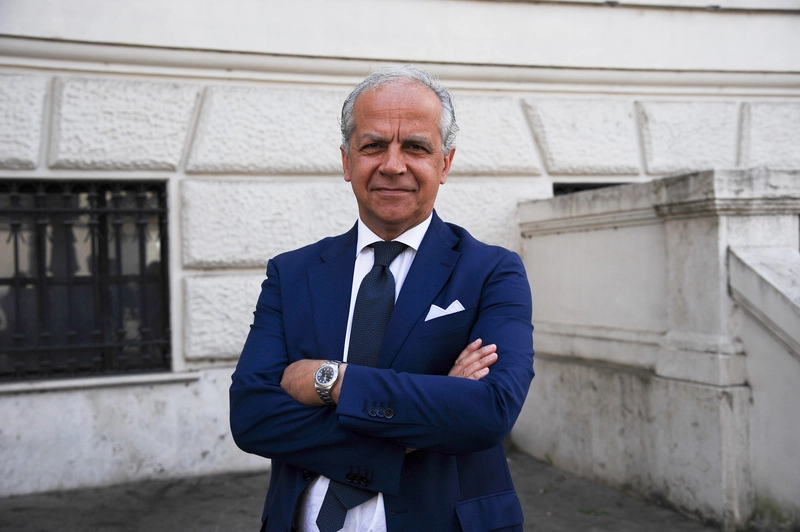 Il nuovo ministro dell'Interno: le priorità vanno dall'immigrazione alle baby gang