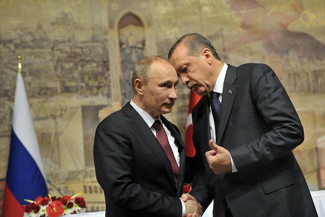 Erdogan l'ambiguo: "Con Putin manderemo grano gratis all'Africa" Erdogan l'ambiguo: "Con Putin manderemo grano gratis all'Africa"