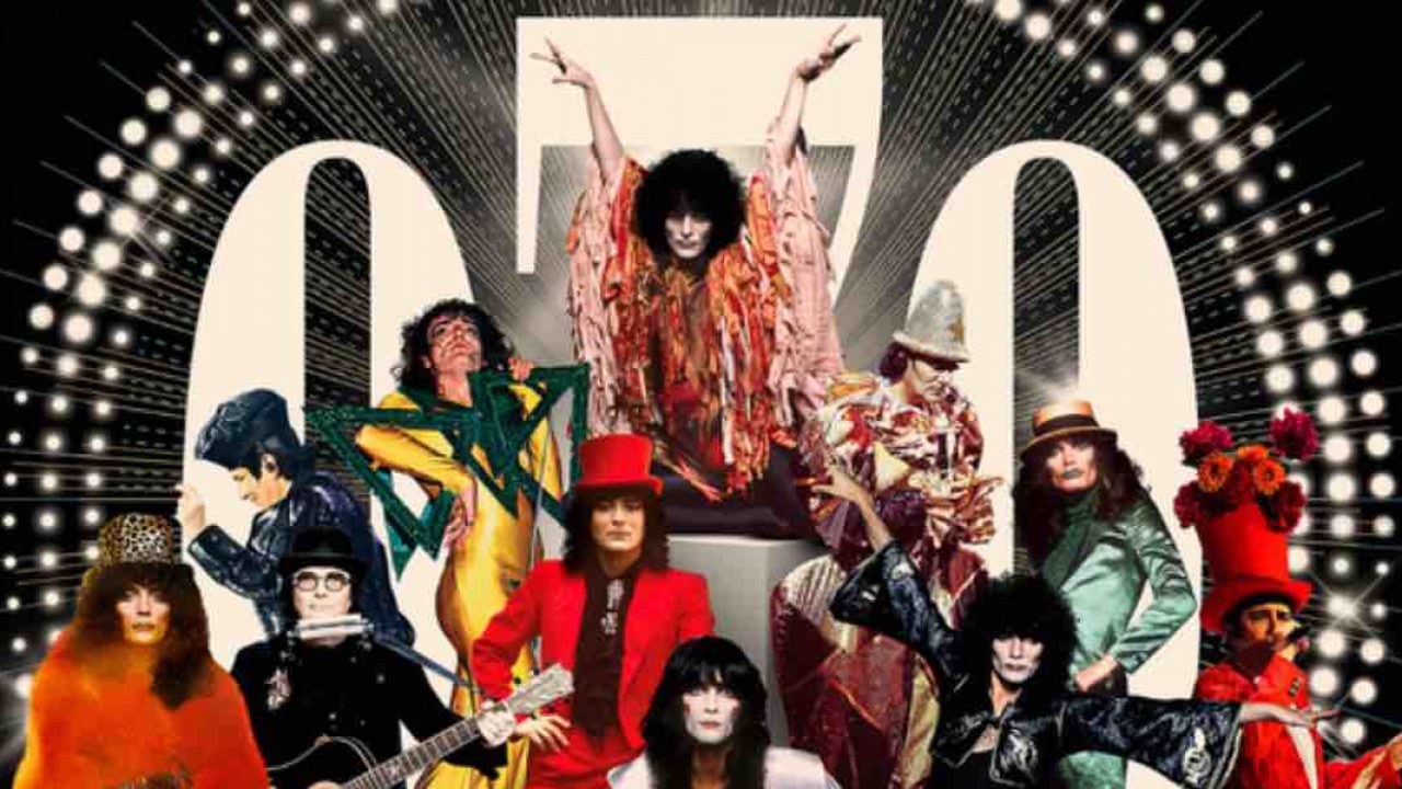 renato-zero-070 "070", questa sera alle 21.20 su Canale 5 il concerto evento di Renato Zero