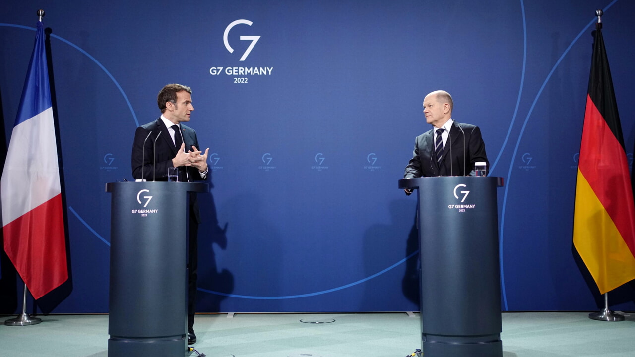 scholz macron EPA-2 Macron risponde a Scholz: "Il mio desiderio è preservare l'unità europea"