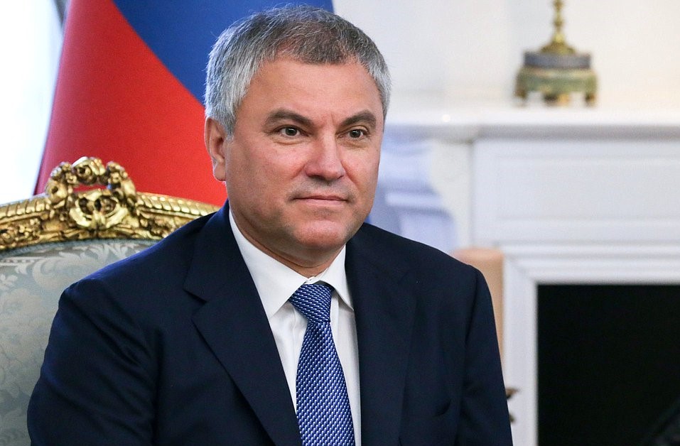 volodin_b Duma, Volodin: "Accusa Kiev di terrorismo, 'Zelensky come Bin Laden'"