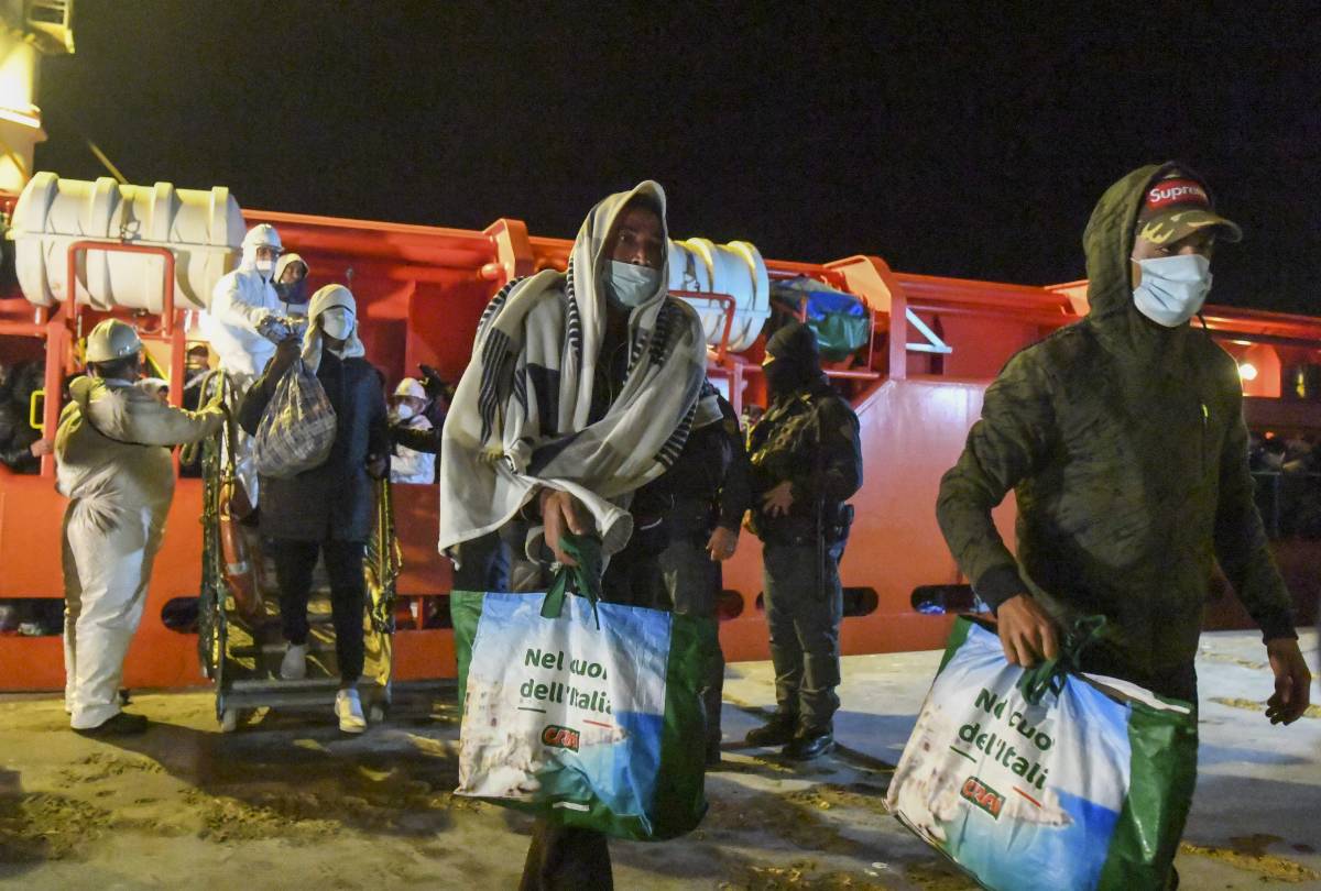 Migranti: la guerra del governo Meloni alle Ong continua