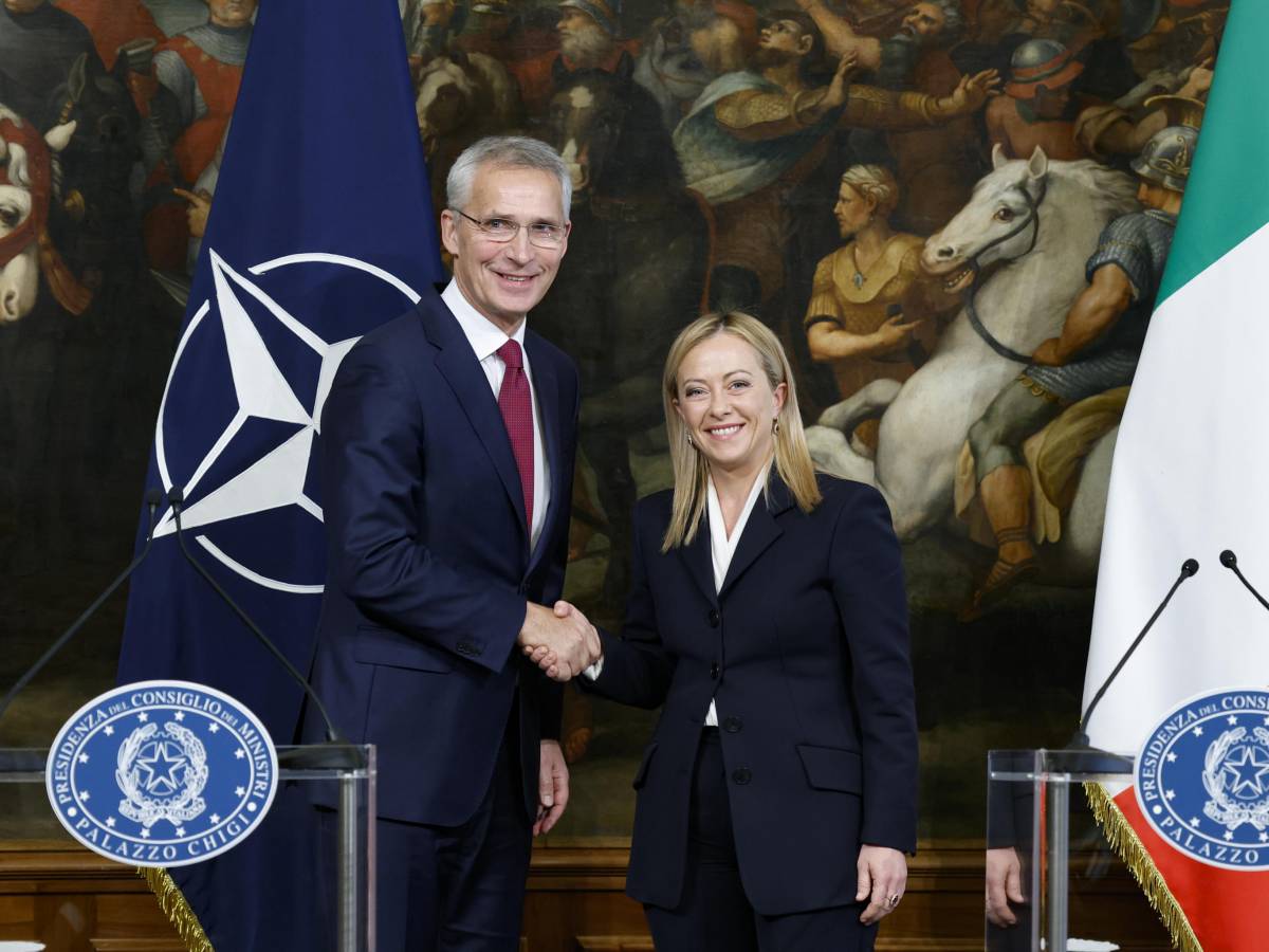 1668083707-meloni-stoltenberg Meloni incontra e rassicura Stoltenberg: "Dall'Italia un sostegno fermo all'Ucraina"