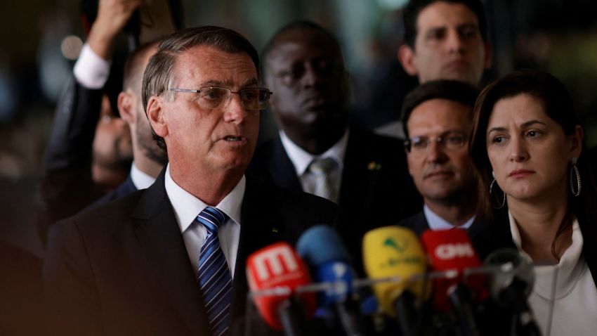 Bolsonaro autorizza la transizione con Lula, ma non c'è da fidarsi: ecco perché