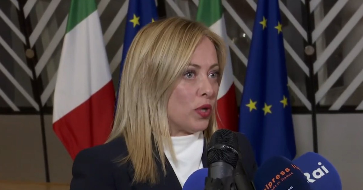 Governo Meloni, propaganda sui migranti e l'Ue incalza: "Salvare persone è un obbligo morale e legale"