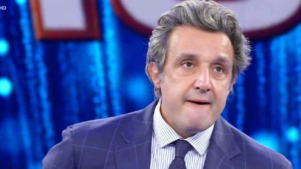 Manifestazione per la pace c'è Flavio Insinna: "Seguo l'insegnamento di Gino Strada"