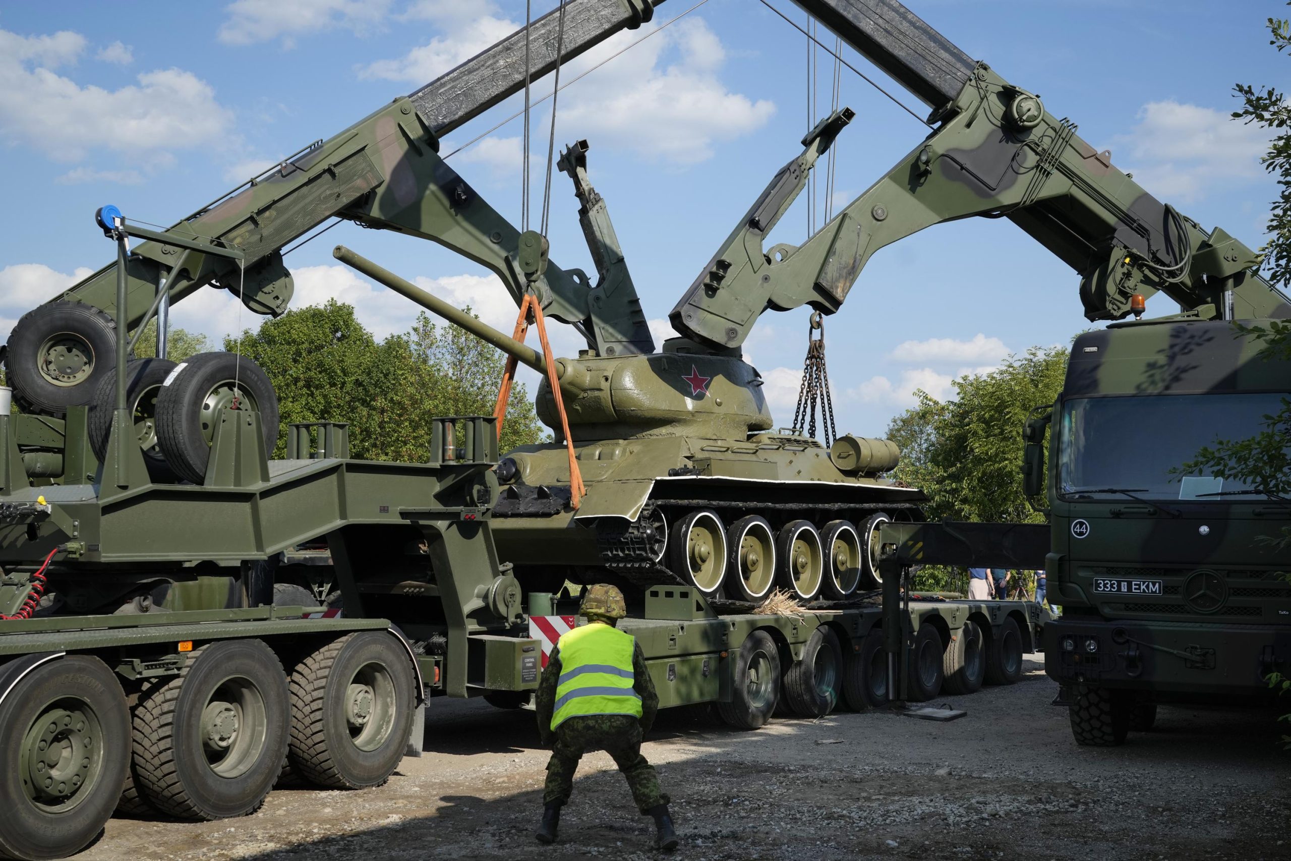 L'Estonia prepara una lista di monumenti di epoca sovietica da rimuovere L'Estonia prepara una lista di monumenti di epoca sovietica da rimuovere