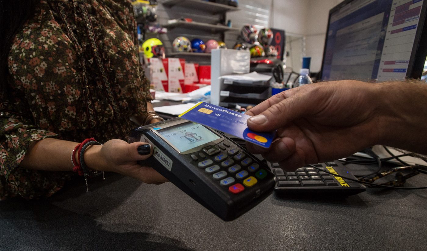 Governo Meloni, sale a 60 euro la cifra per l'obbligo del Pos