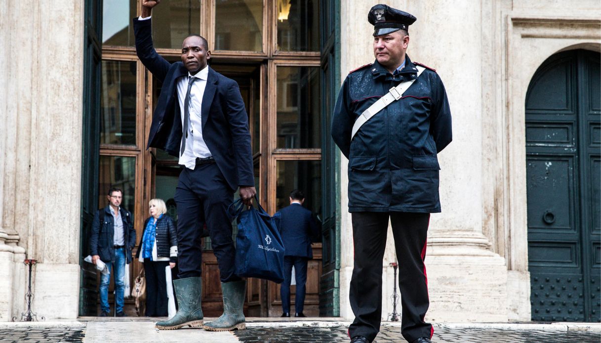 Aboubakar Soumahoro: "Salirò sulla Humanity1, le vite umane si salvano"