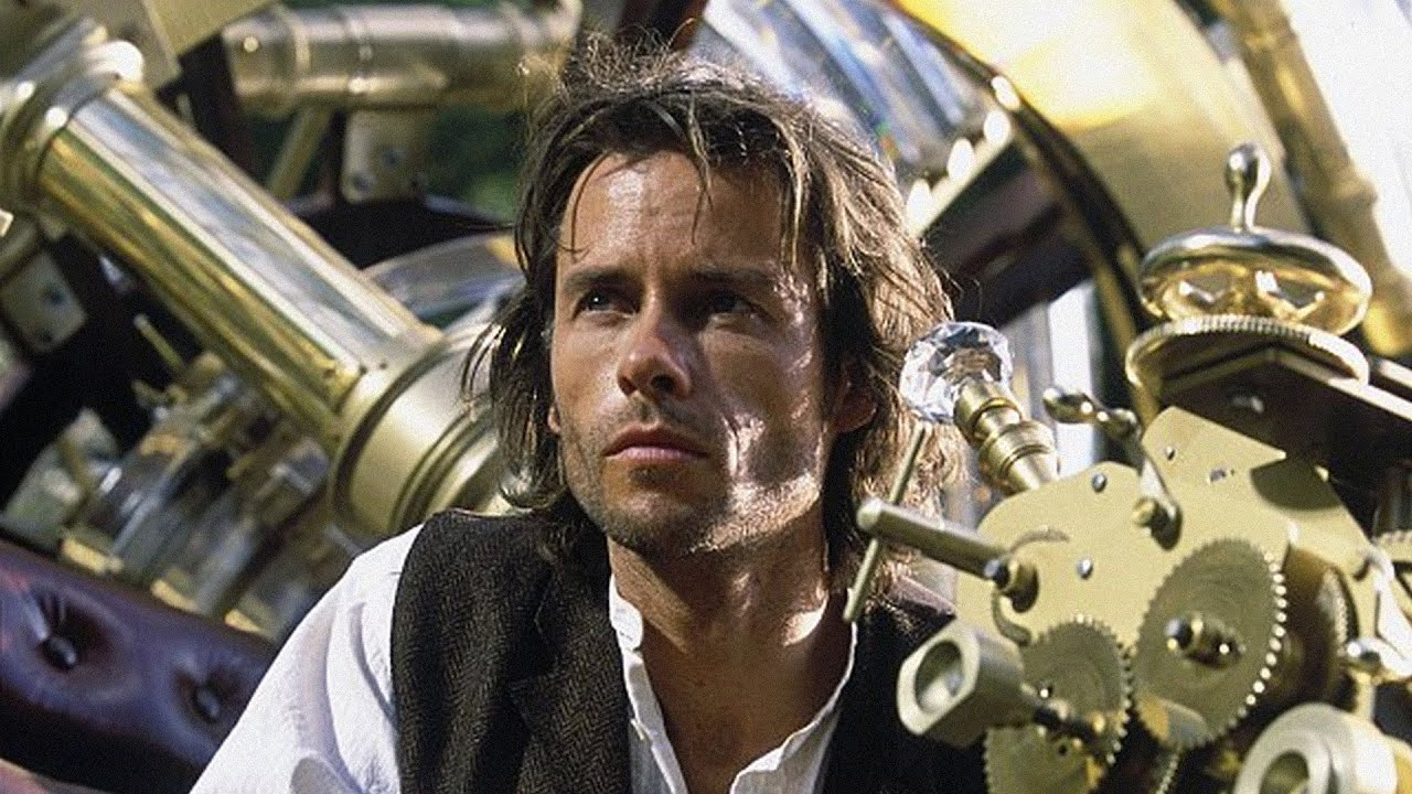 the-time-machine "The Time Machine", questa sera alle 23.35 su Italia 1: la trama del film con Guy Pearce