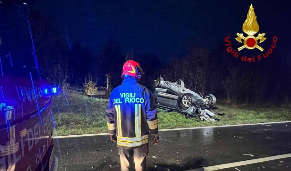 Incidente stradale e vigili del fuoco