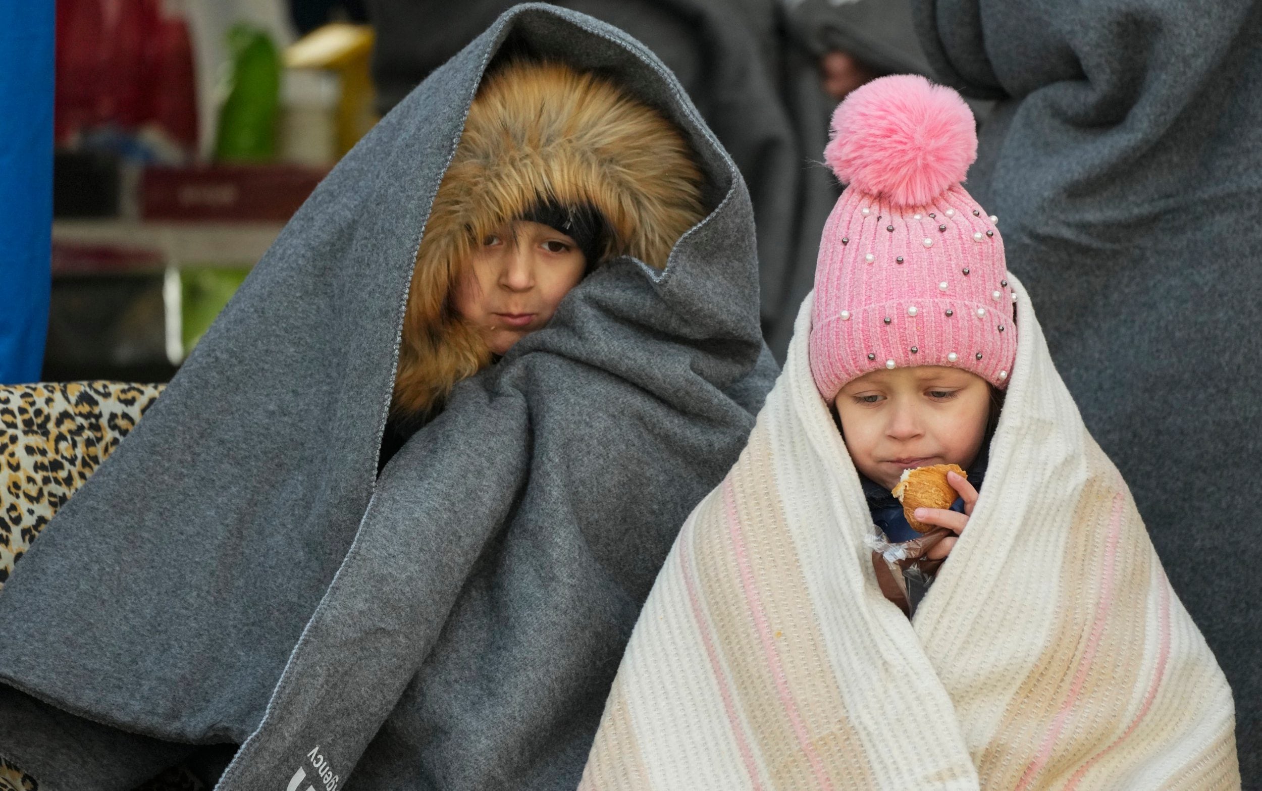 Ucraina, 7 milioni di bambini costretti al freddo: anche questo è un crimine russo