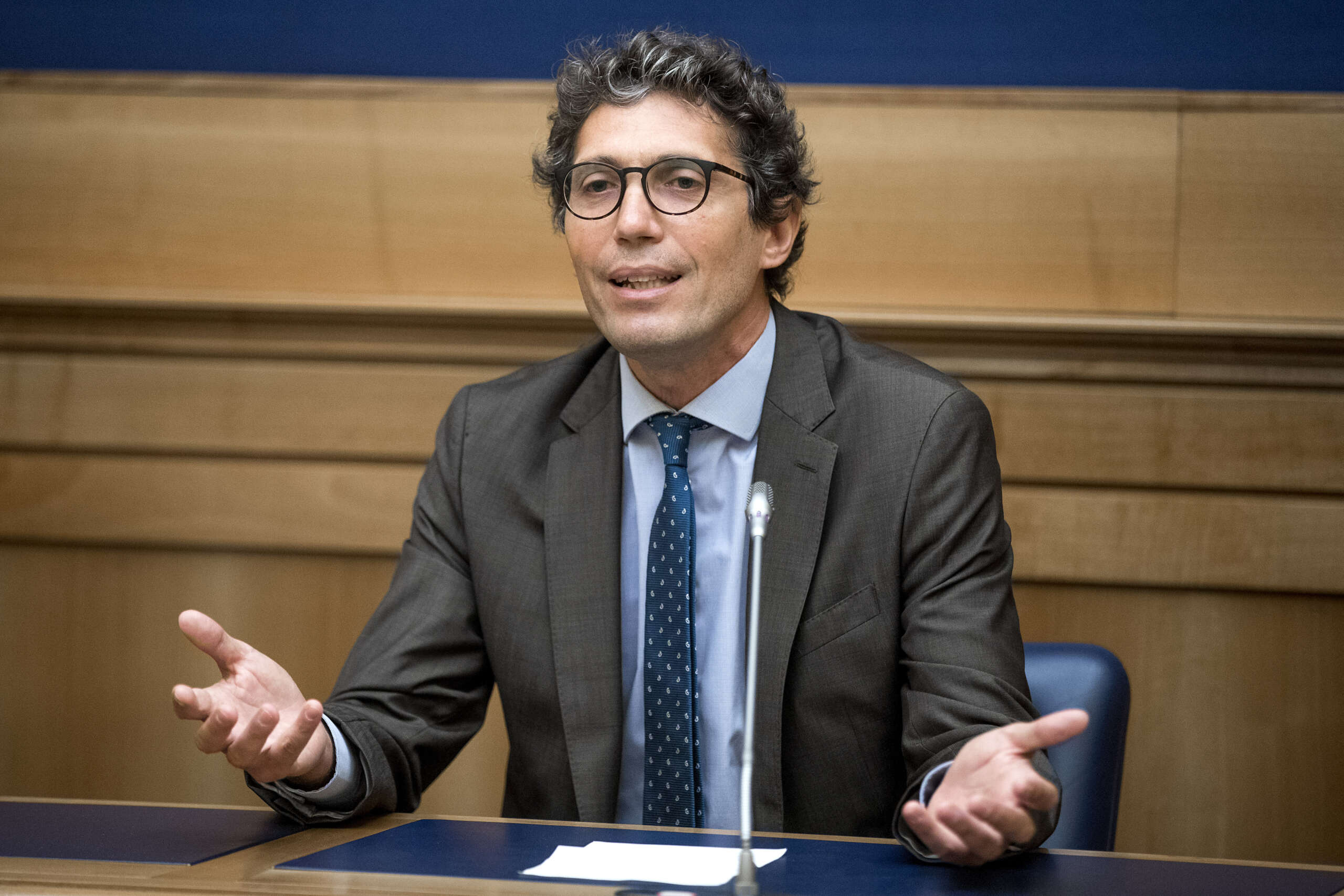 Magi (+Europa): "Il dl Cutro sembra scritto da un'intelligenza artificiale che si nutre di fake news"