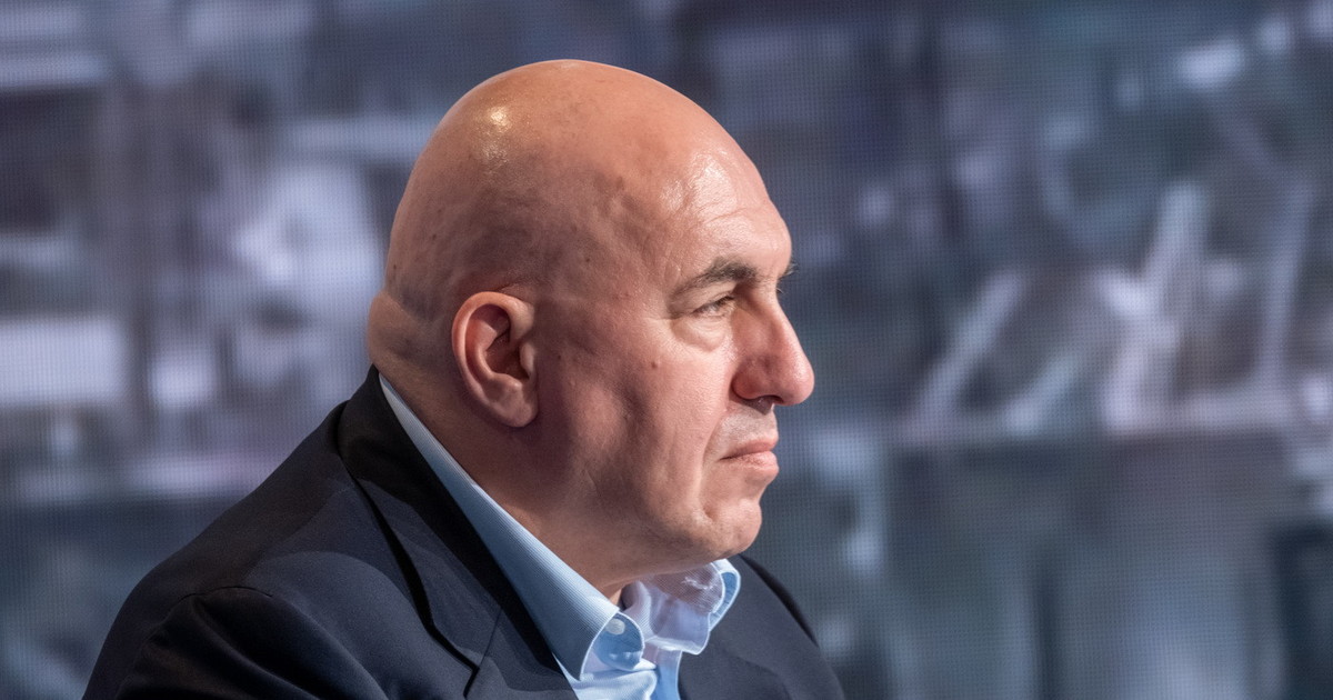 Il ministro Crosetto: "Putin va costretto a sedersi al tavolo della pace" (come?)