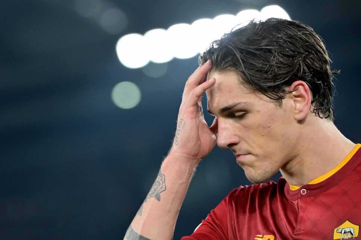 Zaniolo, 15 ultras della Roma lo inseguono sotto casa. La sorella: "Fate pena"