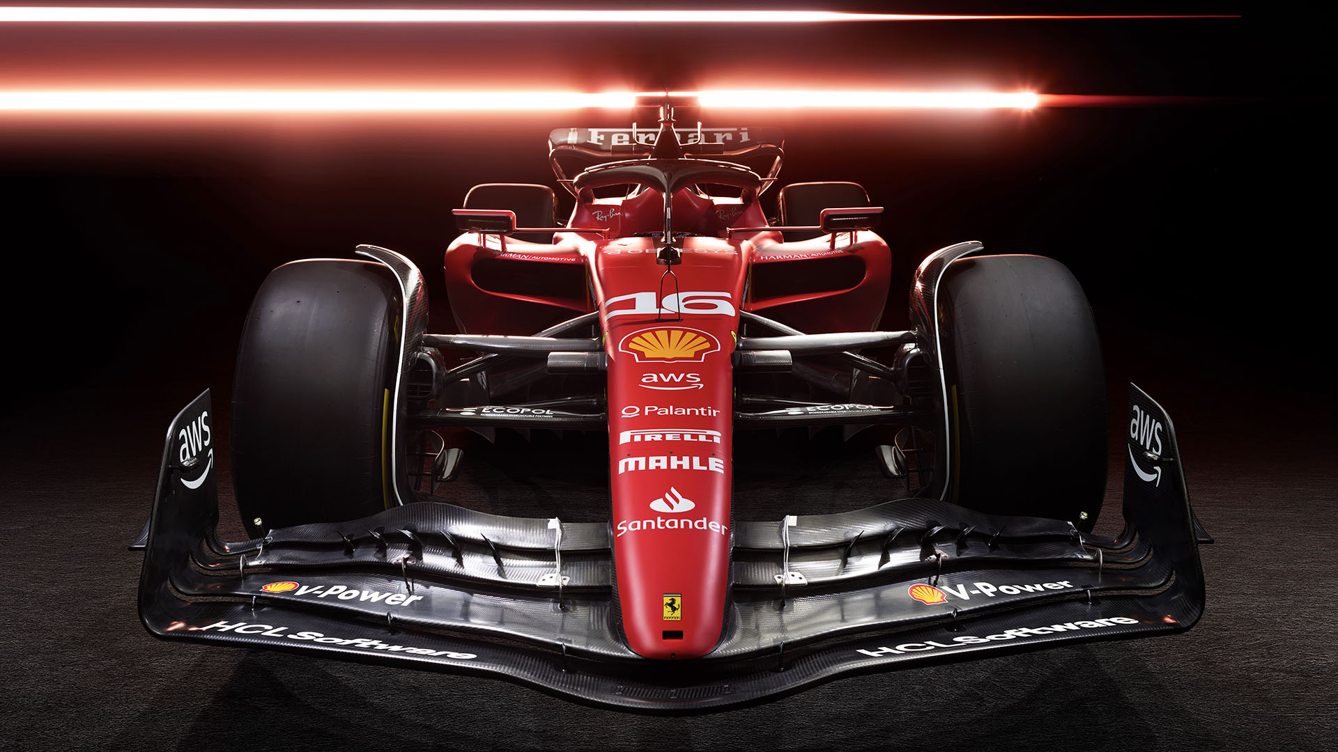 Ferrari, ecco la nuova SF-23: l'entusiasmo dei tifosi e i primi giri di Leclerc