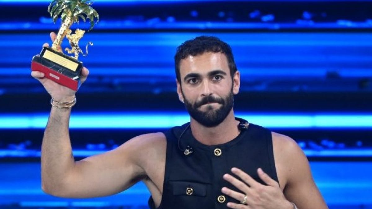 Sanremo, Mengoni: “Nessuna donna in top5? Bisogna cambiare”