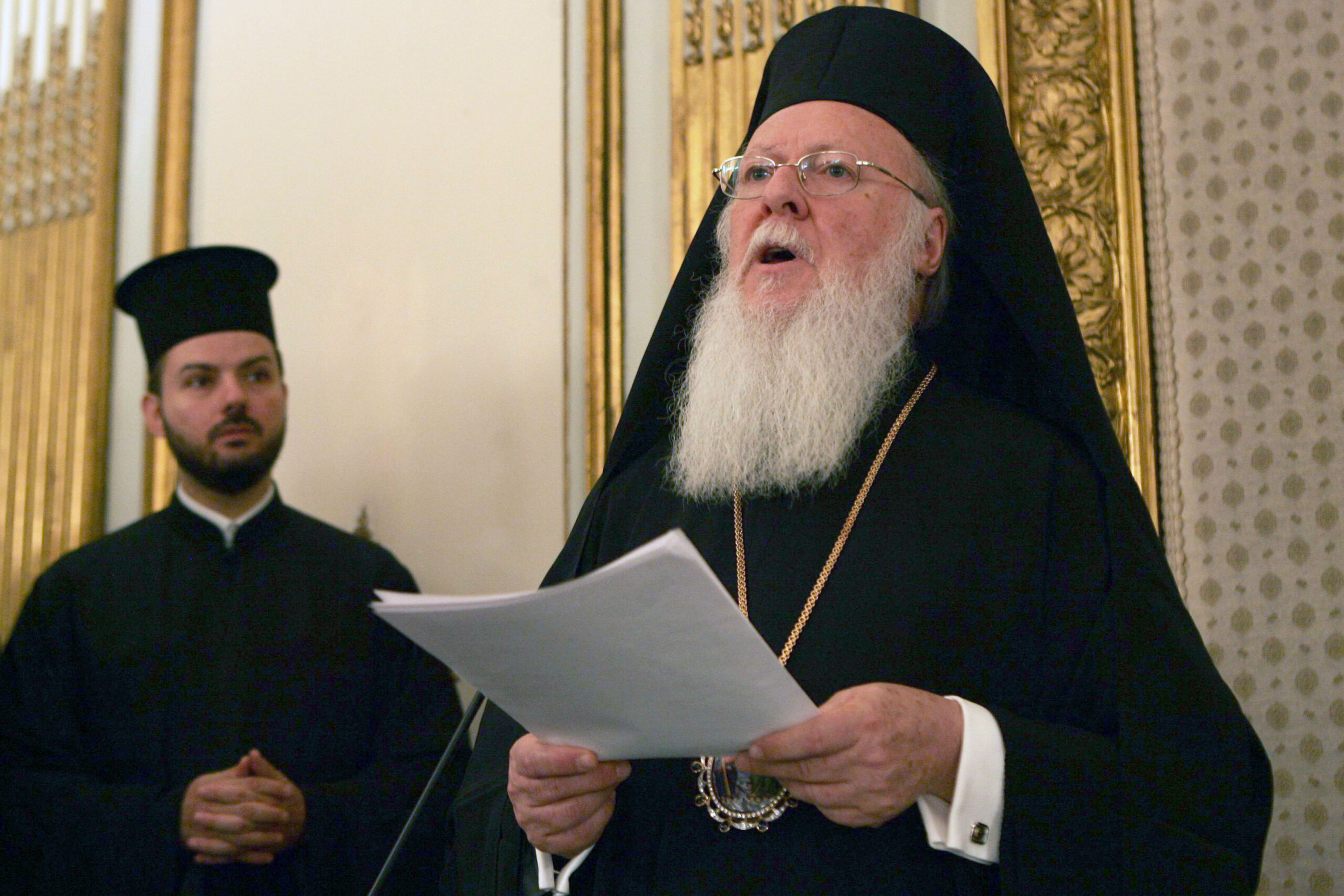 Ucraina, il Patriarca di Costantinopoli contro Kirill: "Complice dei crimini russi" Ucraina, il Patriarca di Costantinopoli contro Kirill: "Complice dei crimini russi"