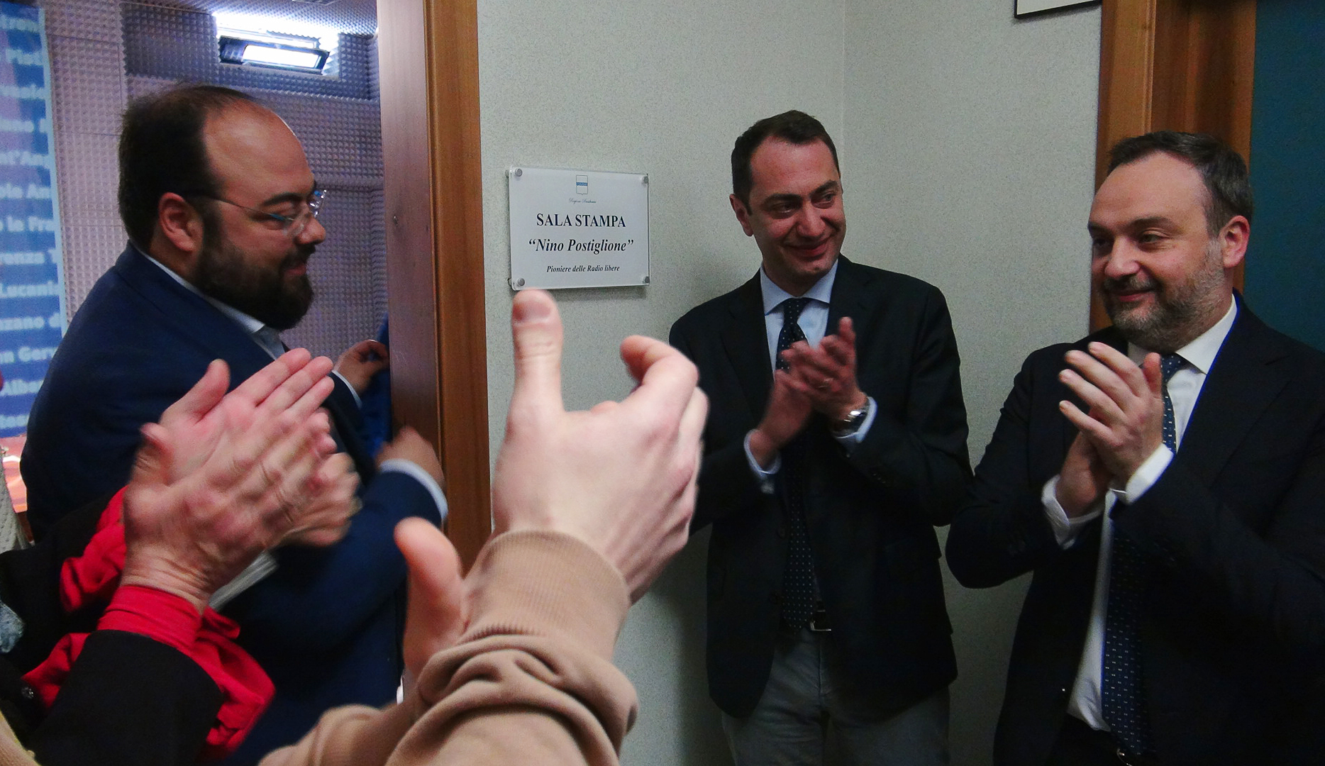 La sala stampa della regione Basilicata intitolata a un ex candidato di Forza Nuova La sala stampa della regione Basilicata intitolata a un ex candidato di Forza Nuova