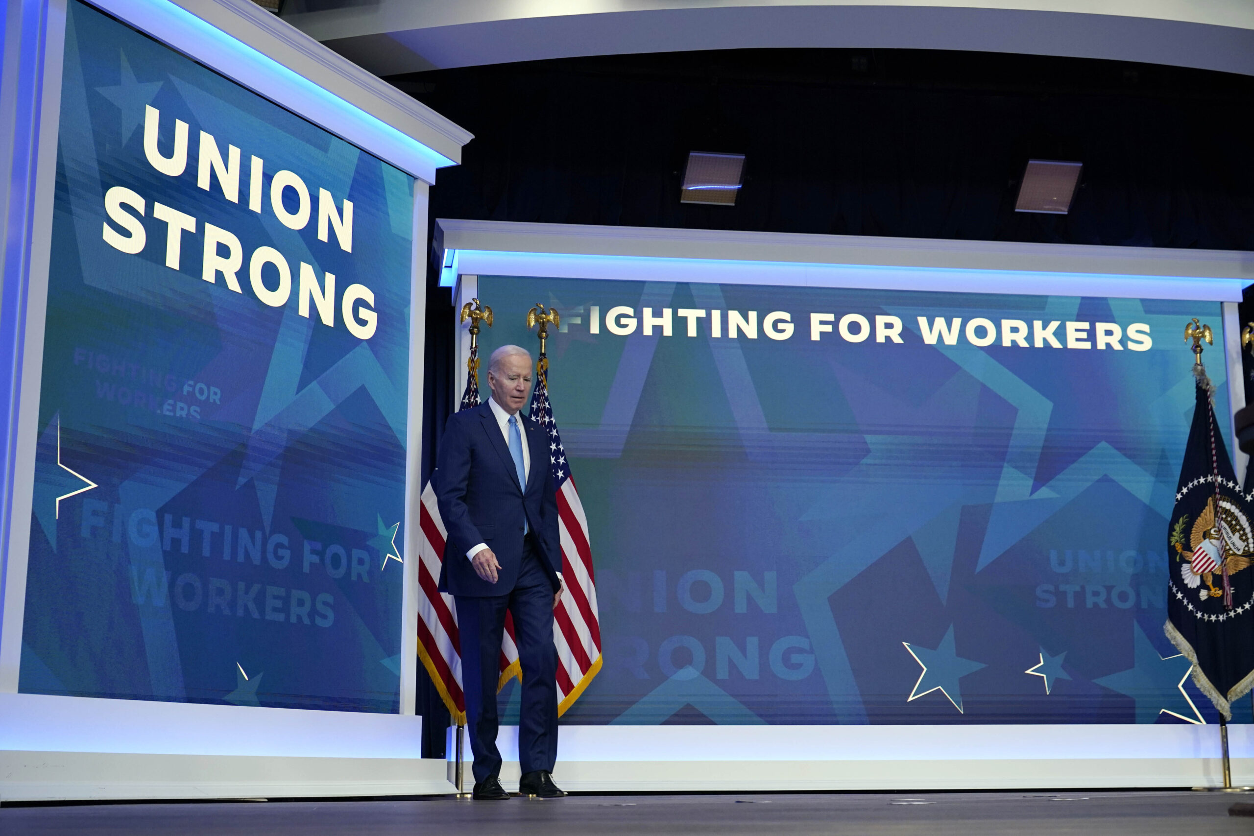Sondaggi politici: americani scettici sul secondo mandato di Biden