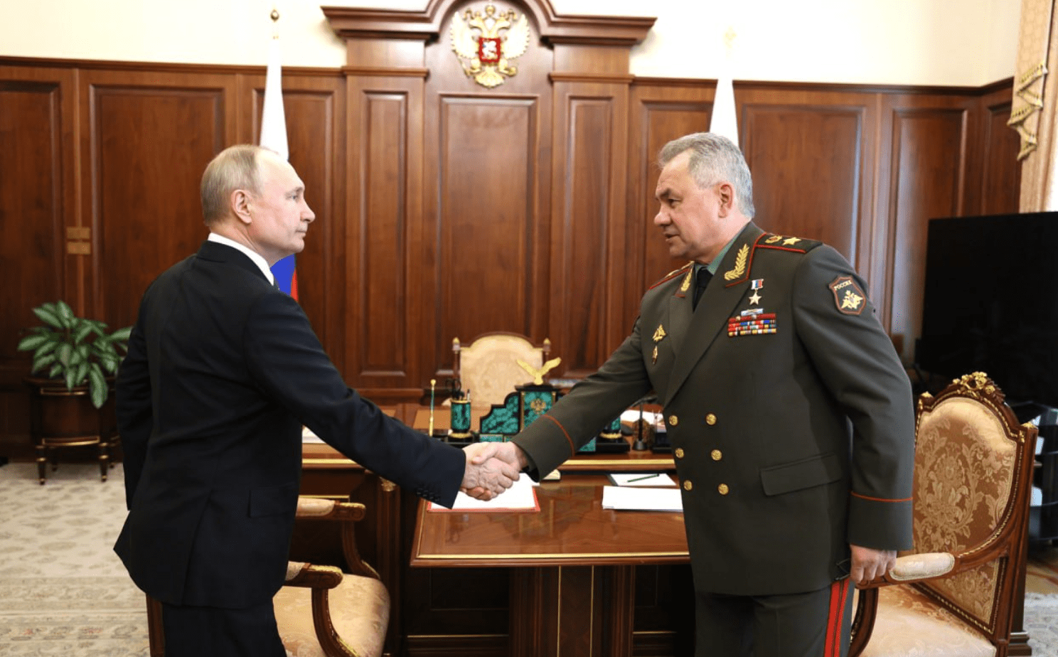 Putin allontana il ministro della difesa Shoigu e lo sostituisce con il suo consigliere economico Belousov
