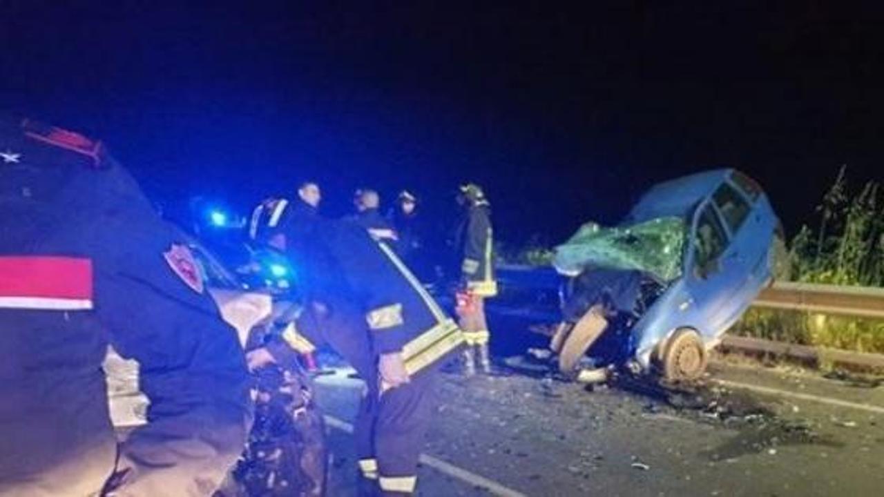 frontale-ginosa-incidente Frontale nella notte a Ginosa, muoiono marito, moglie e un 27enne: ferito un quarto uomo