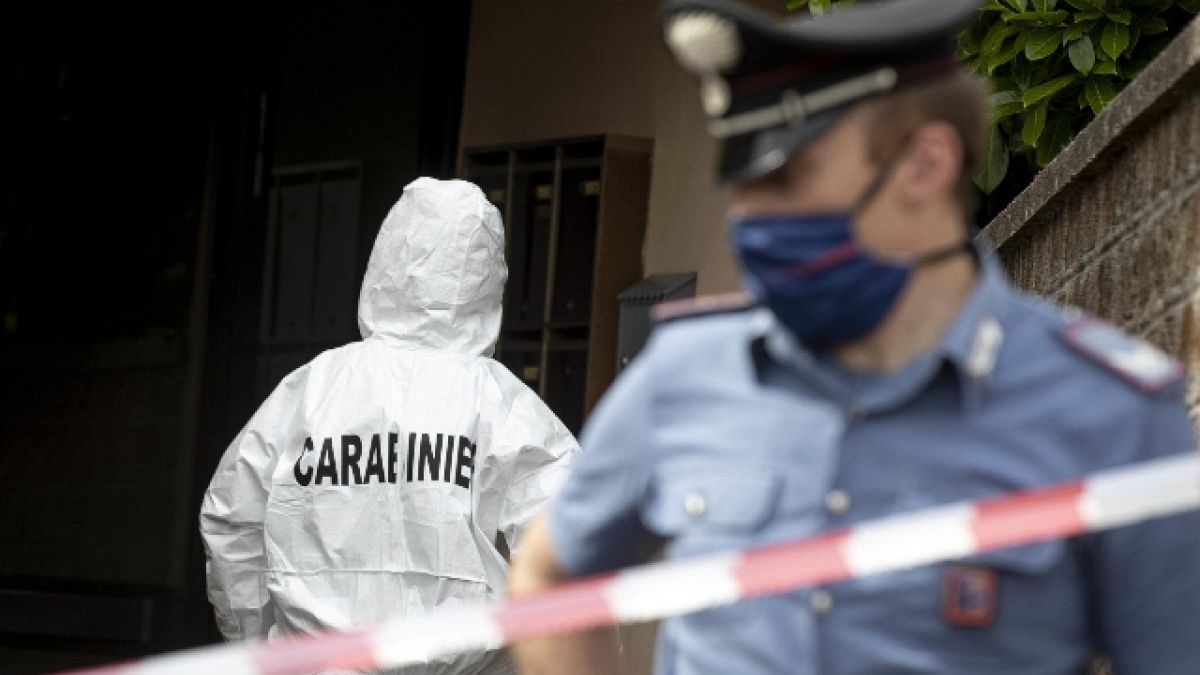 Ucciso con una coltellata al petto durante una rissa in un bar Ucciso con una coltellata al petto durante una rissa in un bar