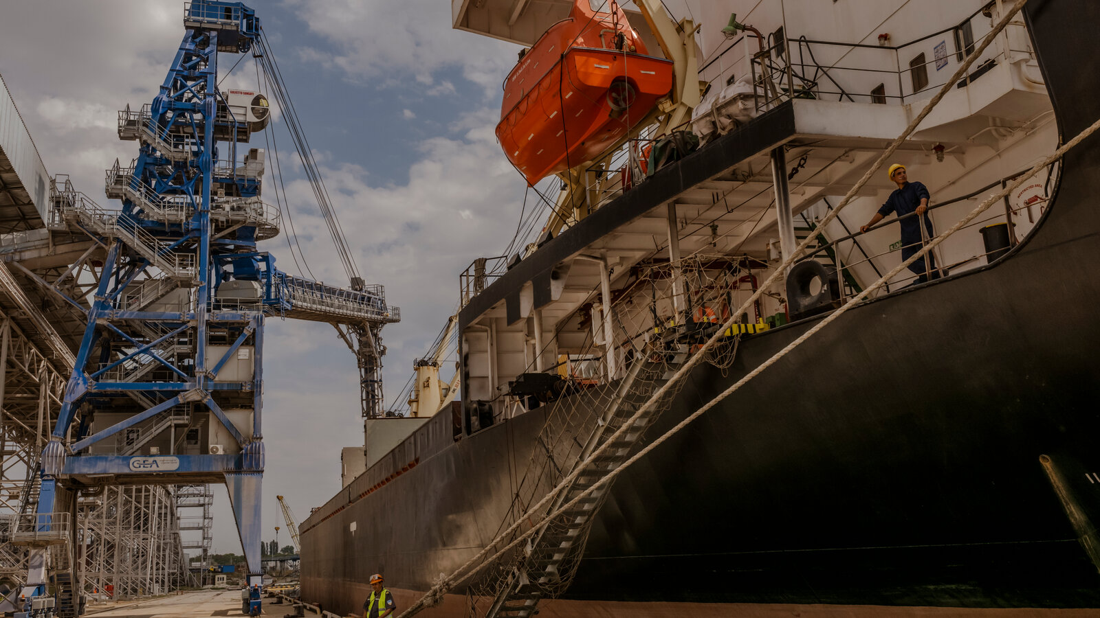 Il porto di Pivdennyi ferma le operazioni: la Russia non consente l'ingresso alle navi Il porto di Pivdennyi ferma le operazioni: la Russia non consente l'ingresso alle navi