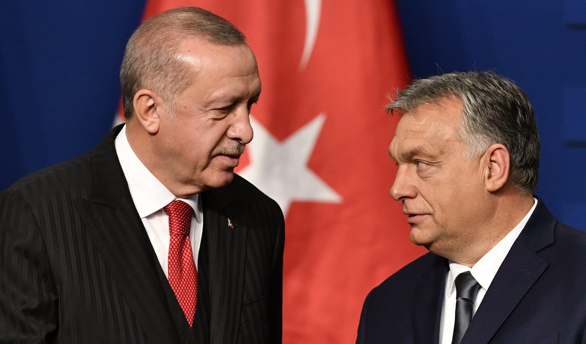 Turchia e Ungheria non firmano il 'registro per i danni' all'Ucraina: temono di scontentare Putin