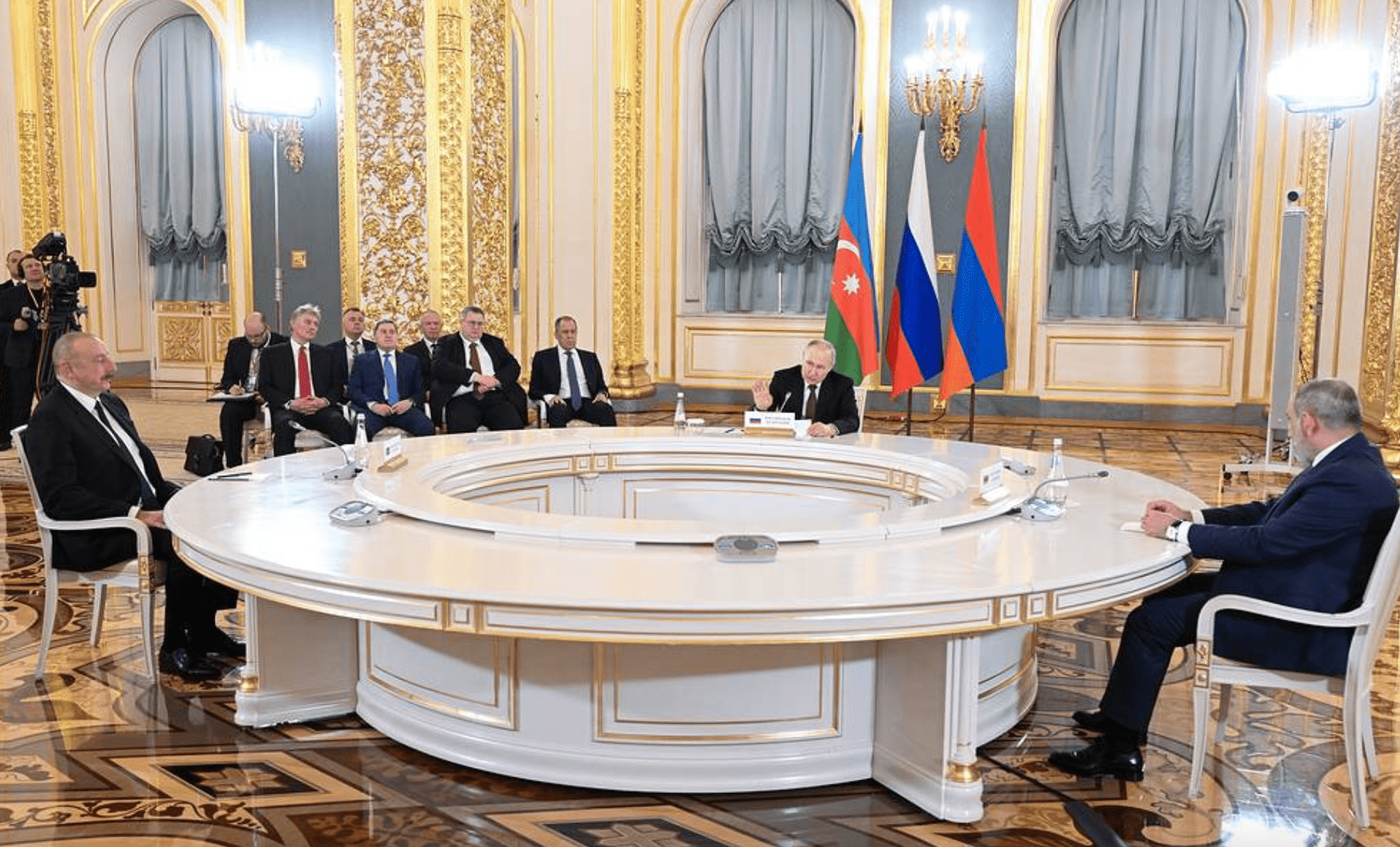 Nagorno-Karabakh: il Cremlino annuncia che tra Armenia e Azerbaigian la pace è in arrivo