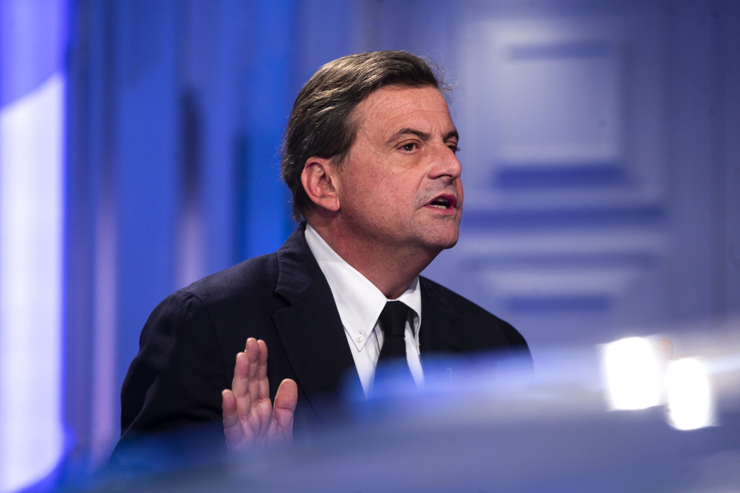 Duello Schlein-Meloni, Calenda: "E' una truffa, insieme non fanno neanche la metà dell'elettorato italiano"