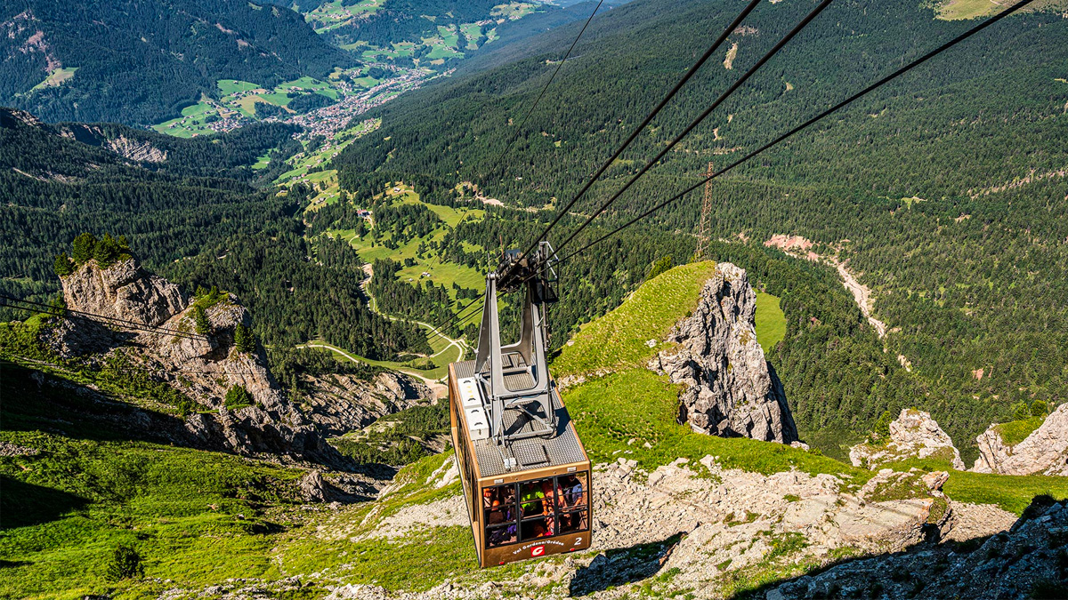 Muore durante la manutenzione di una funivia, tragedia in Val Gardena