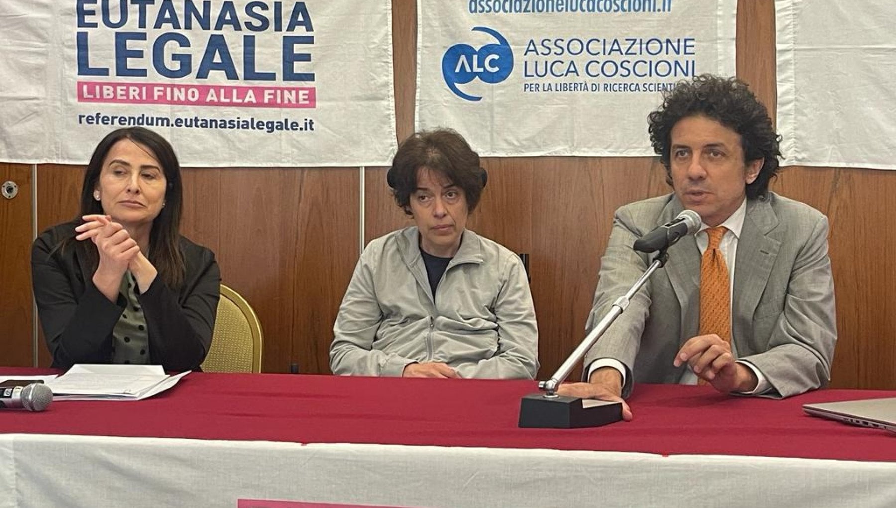 Malata di sclerosi multipla denuncia la Ausl Umbria 1: "Non ha risposto sul suicidio assistito"