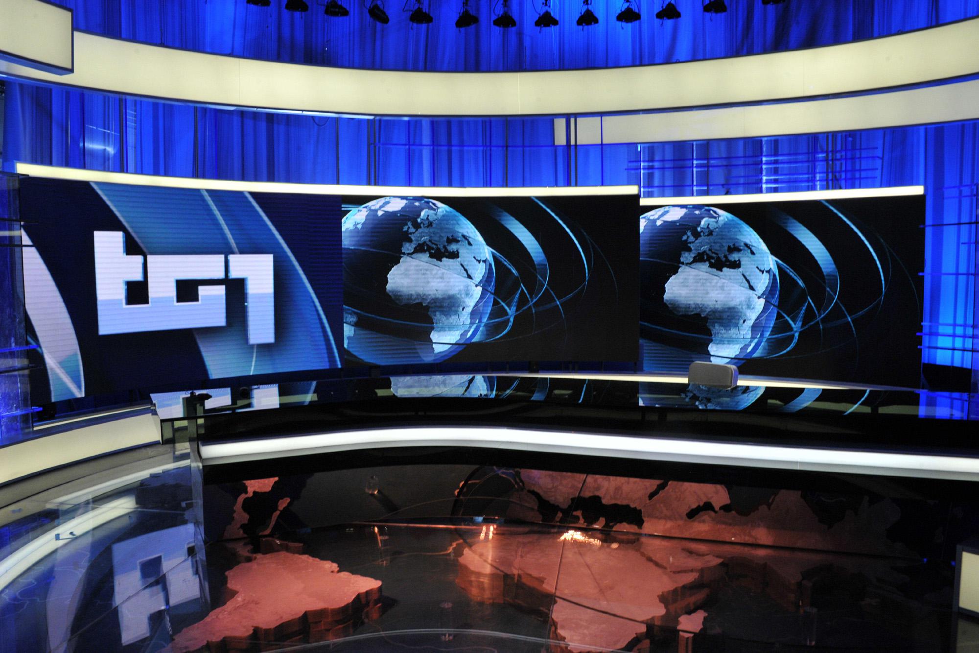 Tra Russia e Occidente il più grande scambio di prigioniera della storia: ma il Tg1 dà la notizia in fondo