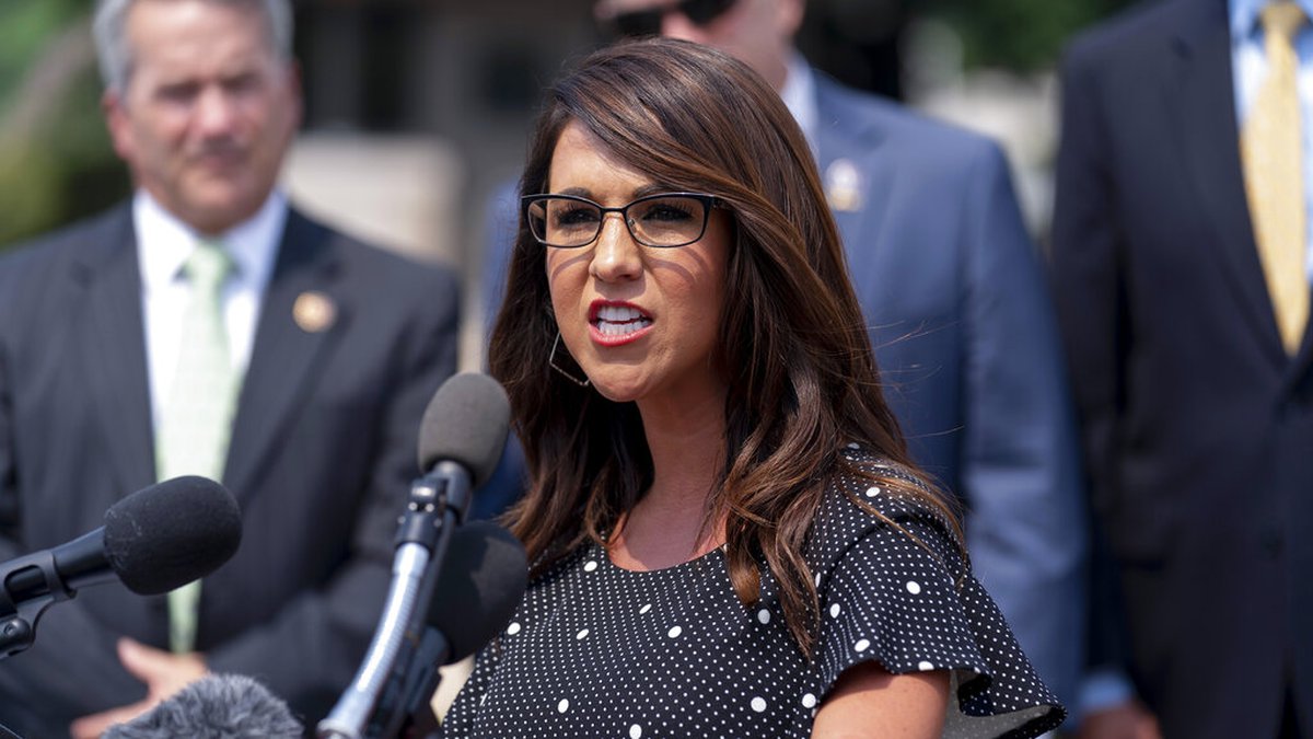 Deputata di estrema destra vuole l'impeachment di Biden per la gestione dei migranti Deputata di estrema destra vuole l'impeachment di Biden per la gestione dei migranti