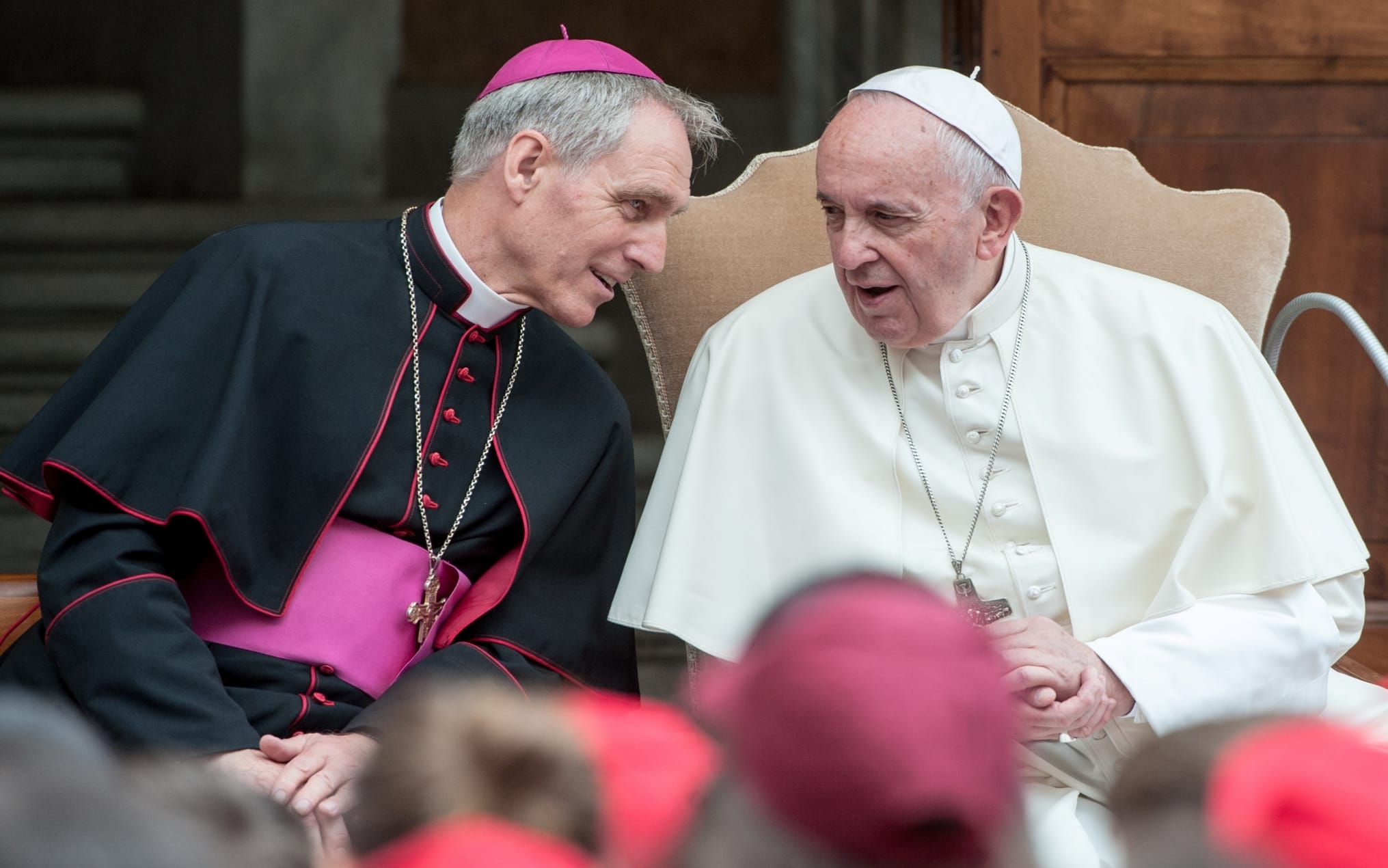 Il Papa ordina a monsignor Gaenswein di lasciare il Vaticano e tornare in Germania