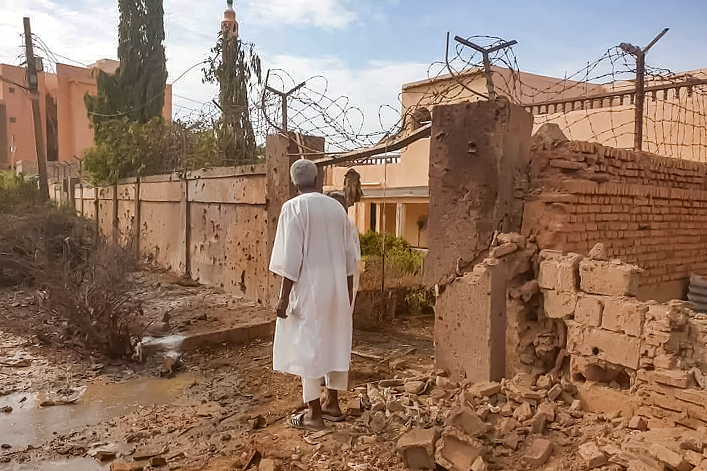Sudan: scoperta nel Darfur una fossa comune con 87 persone uccise dai paramilitari Sudan: scoperta nel Darfur una fossa comune con 87 persone uccise dai paramilitari