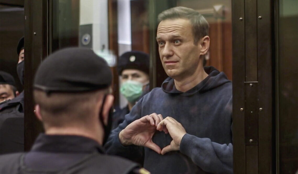 Navalny messo in una cella di punizione in attesa del verdetto dell'ultimo processo Navalny messo in una cella di punizione in attesa del verdetto dell'ultimo processo
