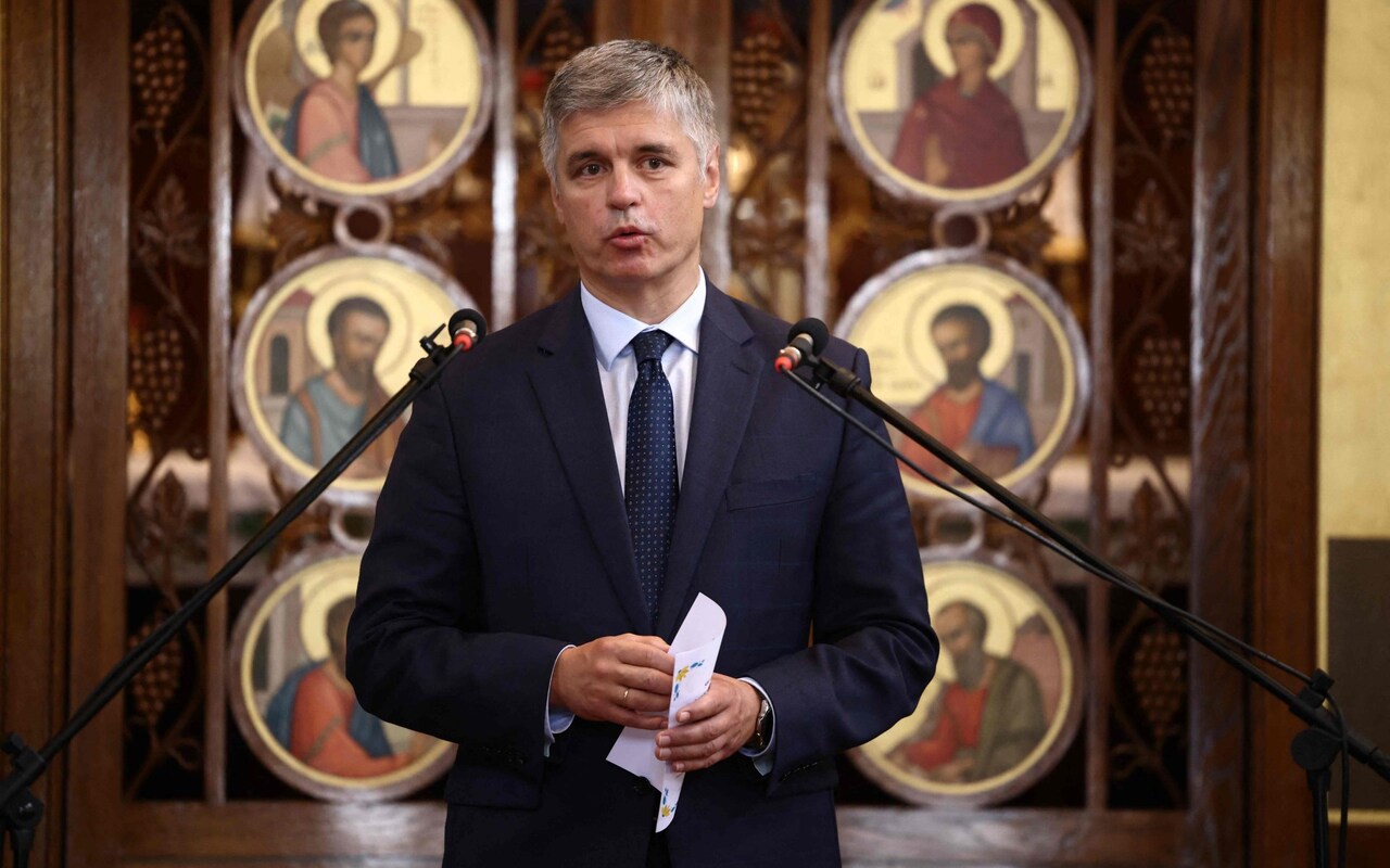 Zelensky rimuove l'ambasciatore ucraino a Londra che lo aveva criticato Zelensky rimuove l'ambasciatore ucraino a Londra che lo aveva criticato