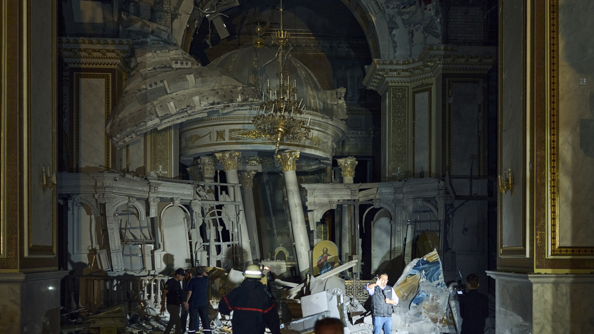 L'Unesco condanna il bombardamento russo della cattedrale di Odessa L'Unesco condanna il bombardamento russo della cattedrale di Odessa