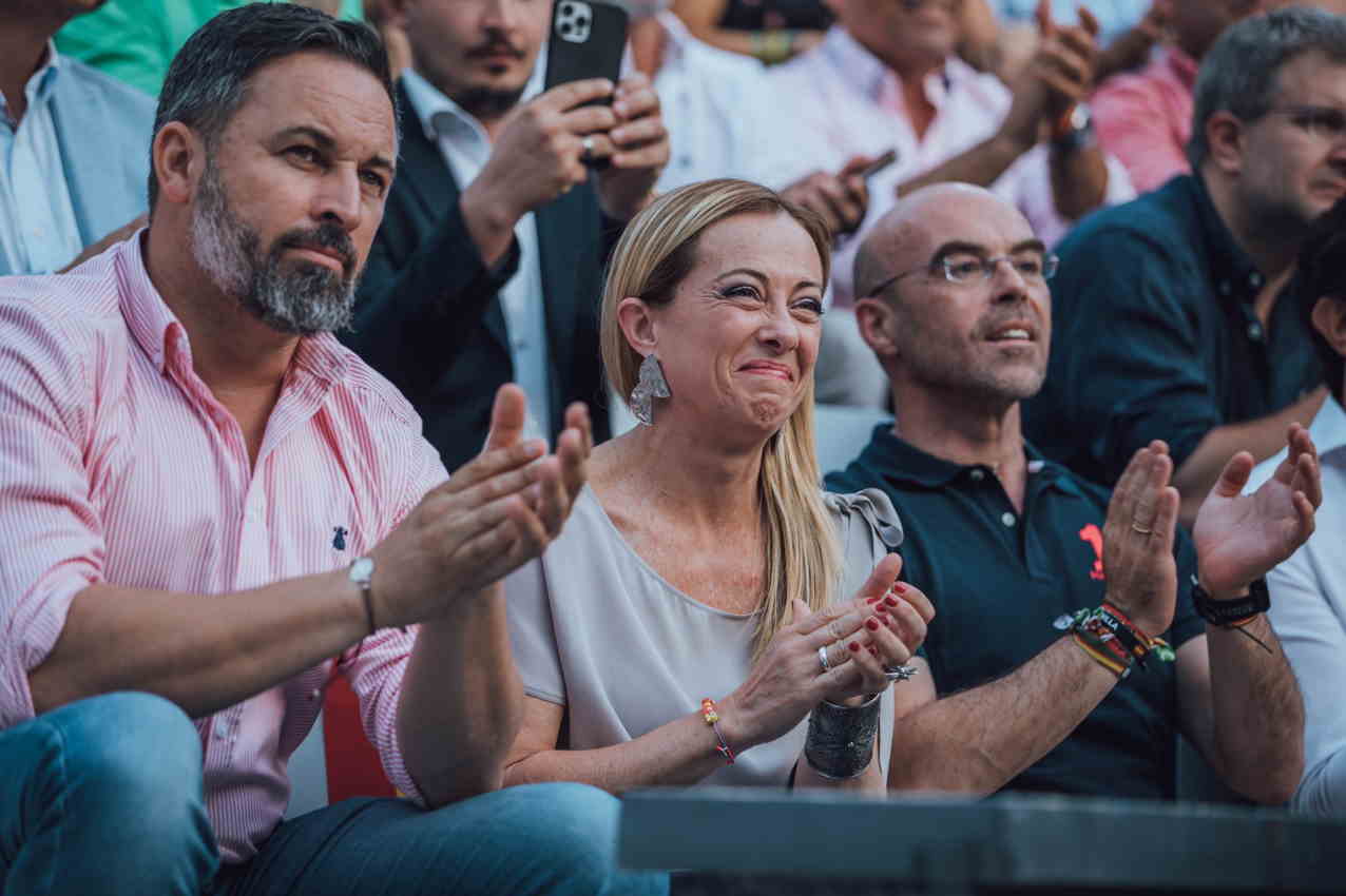 Vox crolla e Abascal la butta sul complottismo: "Manipolazioni dei media"