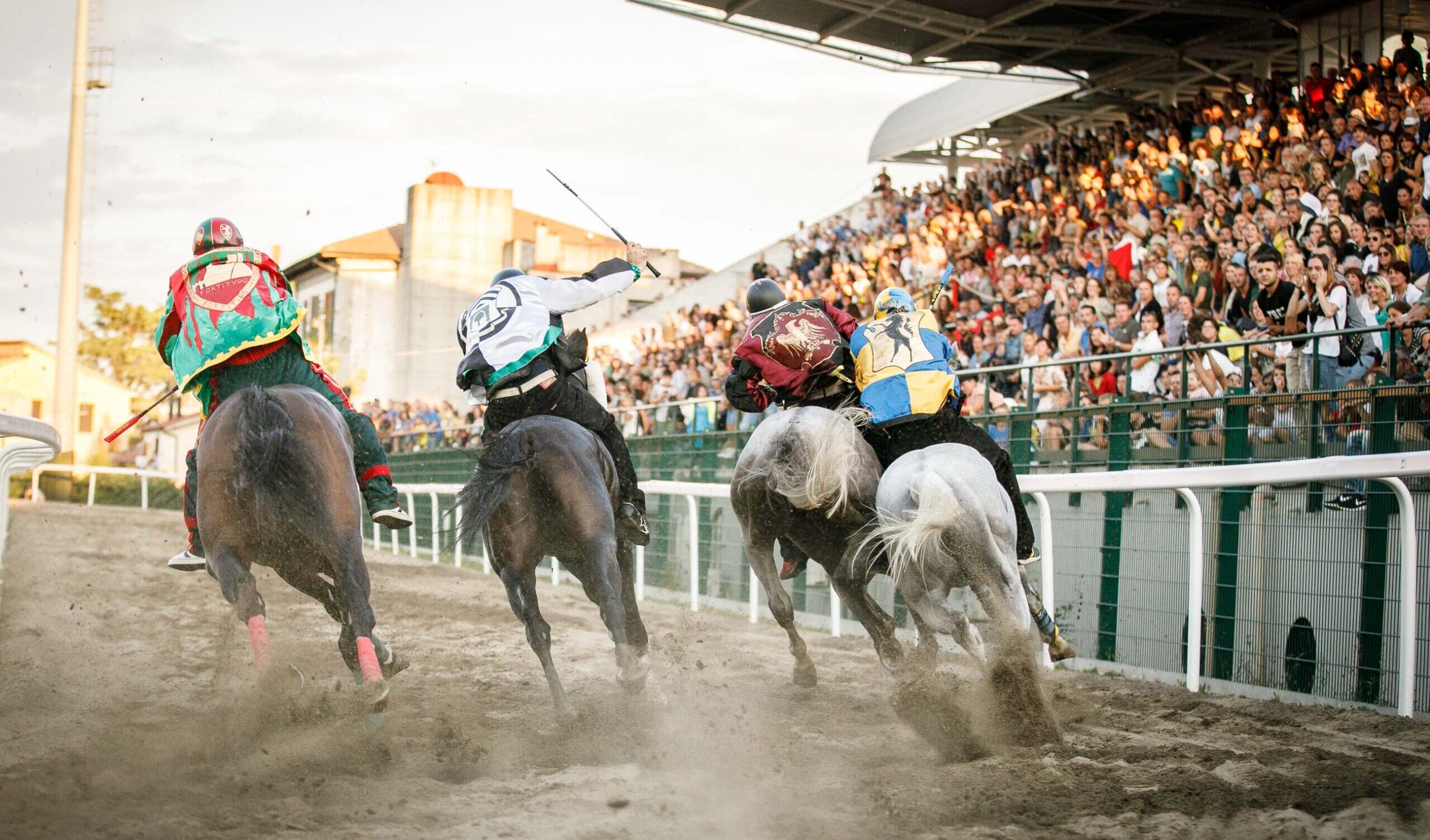 A Piancastagnaio una nuova pista equestre per lo storico Palio