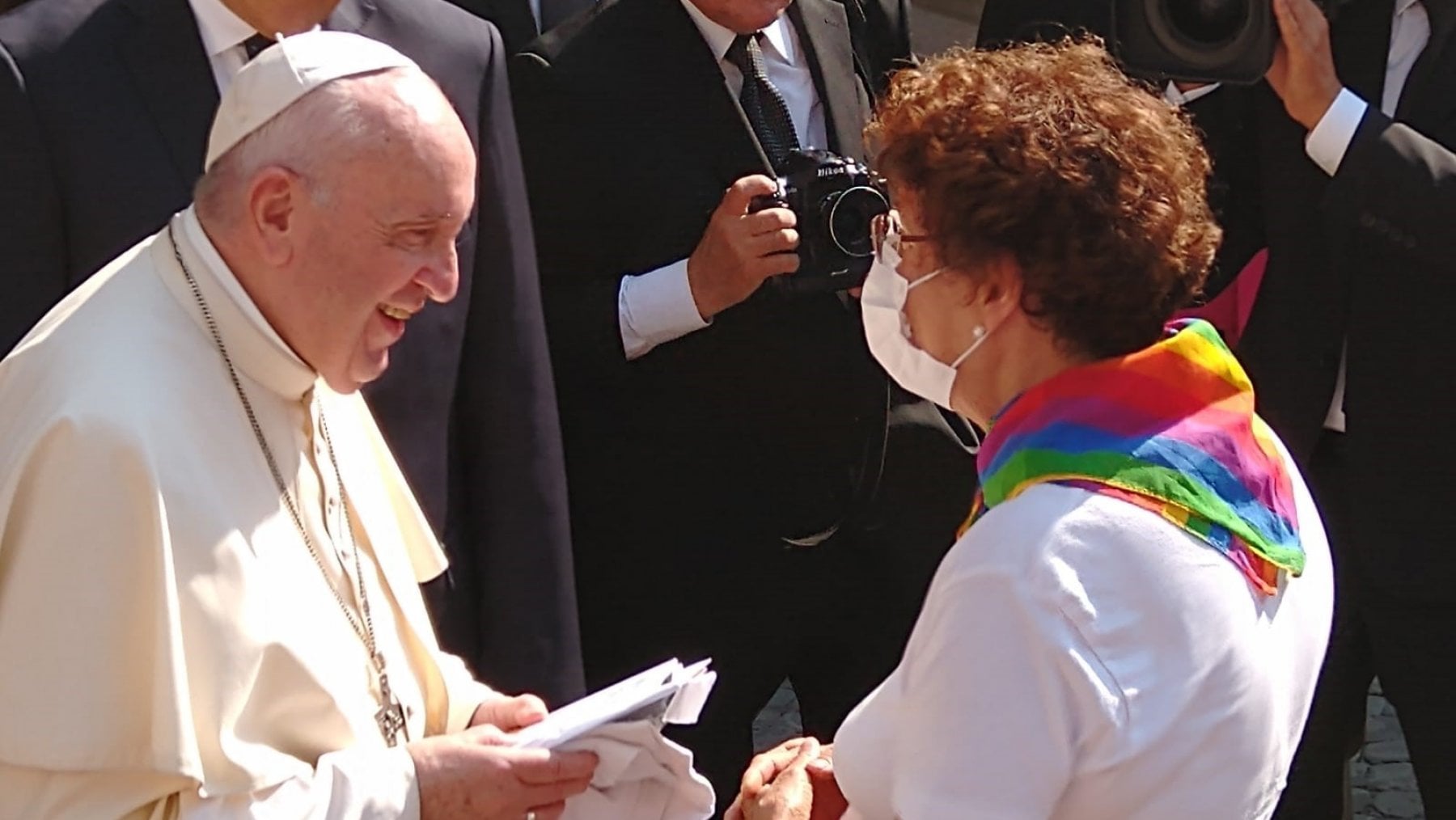 Golpisti, dittatori e autocrati uniti nella lotta all'omosessualità: ma non Francesco