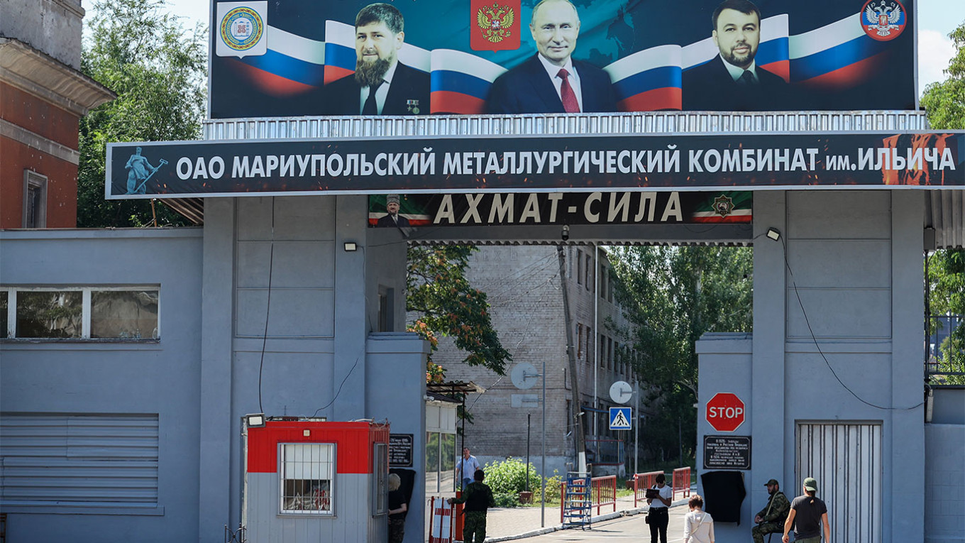 La capitale cecena Grozny si 'gemella' con Mariupol: in effetti tutte e due sono state rase al suolo da Putin